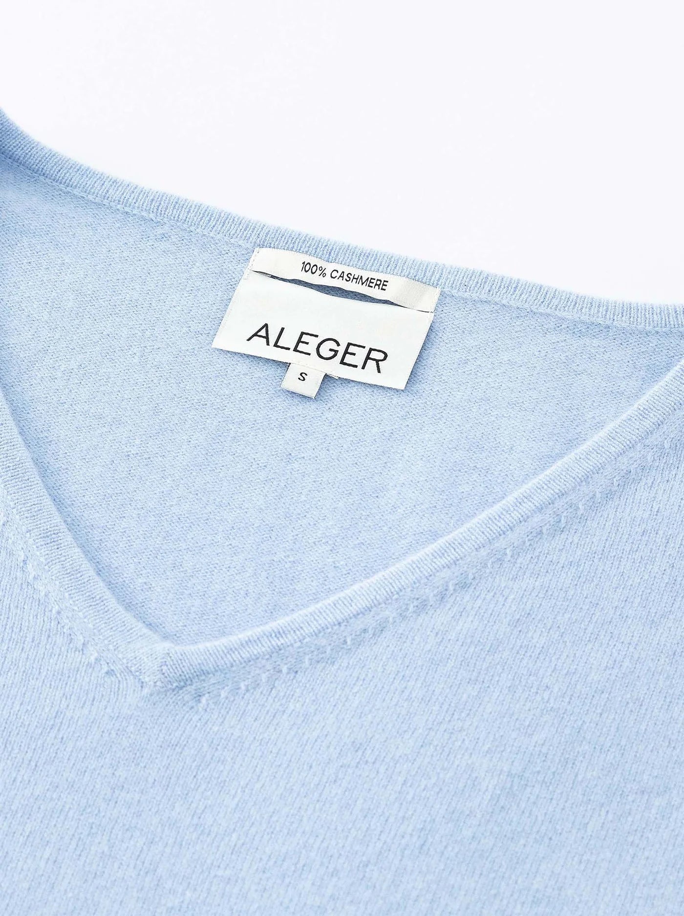 Aleger Cashmere - No. 29 Cashmere Oversized V Neck - Lake Blue